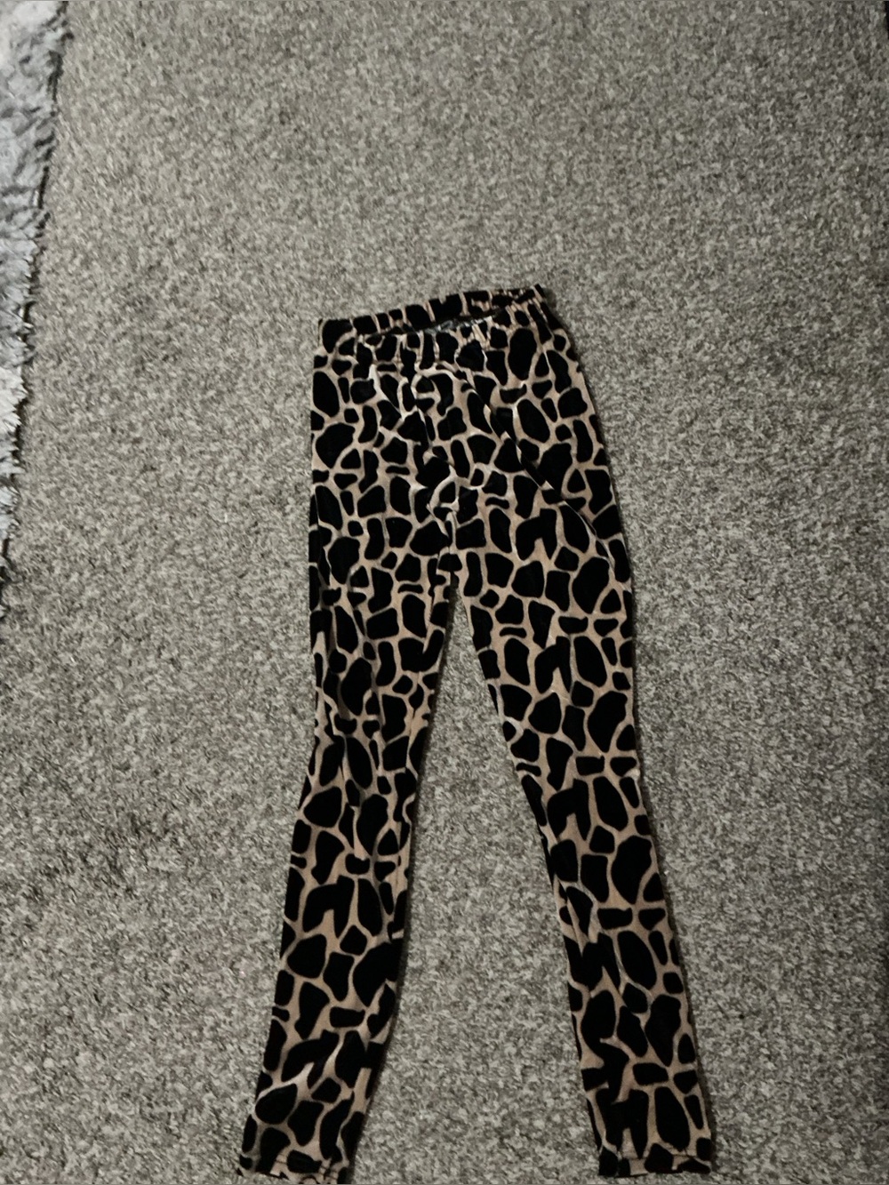 Kids Giraffe Print Leggings - Black and Tan